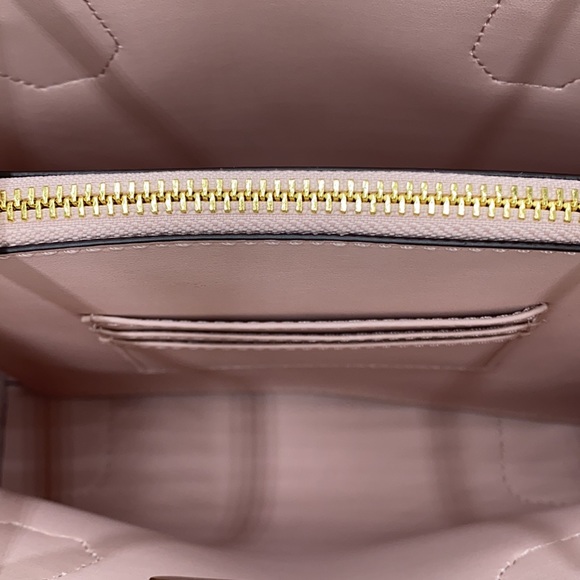 MICHAEL KORS MERCER MEDIUM MESSENGER POWDER BLUSH - Picture 14 of 16